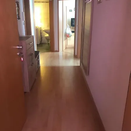 Am Gruenen Band Apartment *