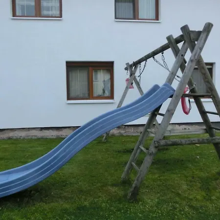 Am Gruenen Band Apartment Hellingen